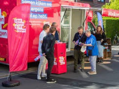 Foto camper laat geen geld liggen.jpg